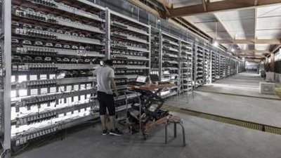Industrial-scale mining farm adapting to new 2025 regulatory requirements